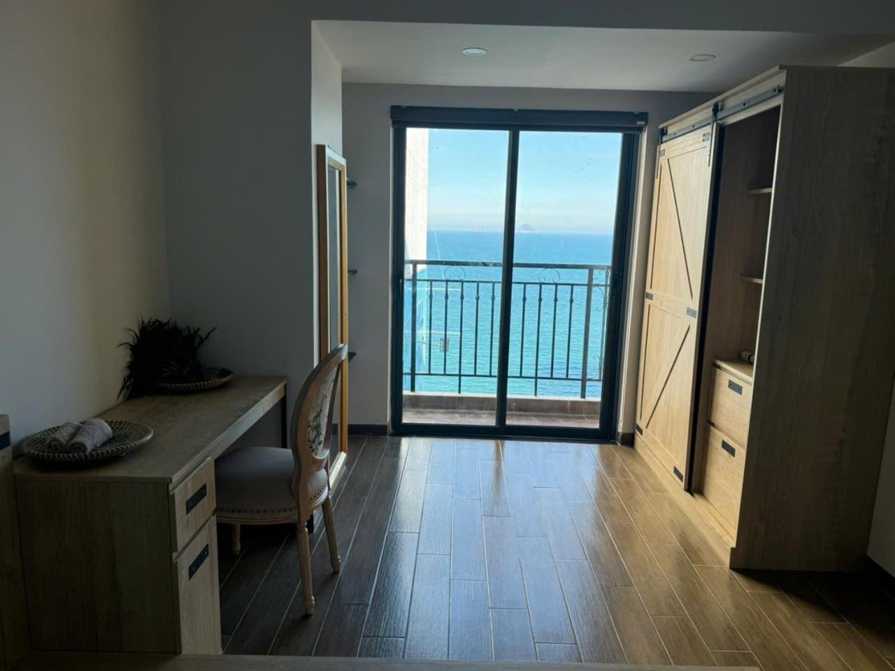 Putin Hotel Nha Trang Eksteriør billede